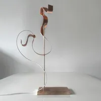 knikerboker curve lampe à poser led feuille bronze
