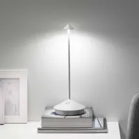 zafferano pina 3k lampe de table à accu ip54 blanc