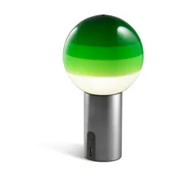 lampe portable en métal et verre soufflé vert et gris dipping - marset