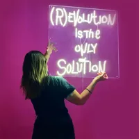 revolution-applique murale néon led h70cm