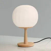 luceplan lampe de table lita pied en frêne hauteur 28 cm