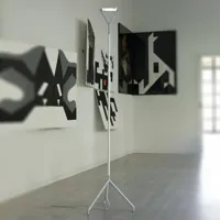luceplan lola - un lampadaire multifonction