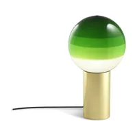 lampe de bureau en métal et verre soufflé vert et doré dipping - marset